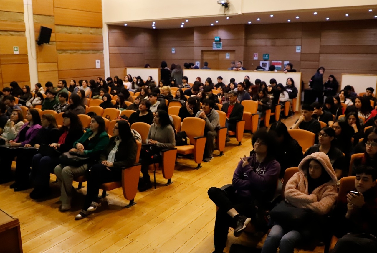4ta Jornada de Pedagogía en Inglés marca el inicio del 34° aniversario de la carrera
