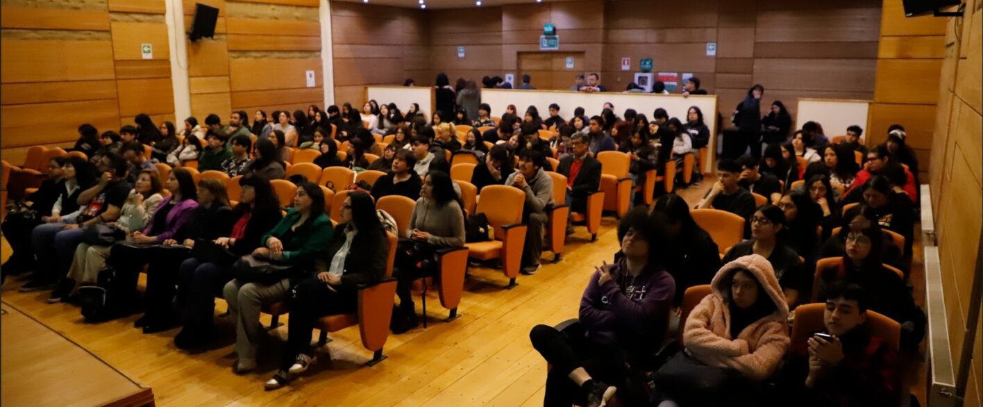 4ta Jornada de Pedagogía en Inglés marca el inicio del 34° aniversario de la carrera